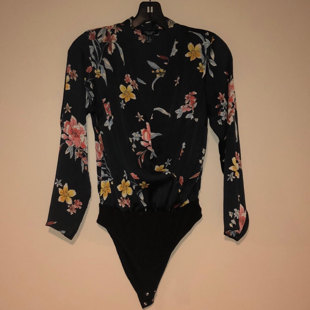 Blouse bodysuit
